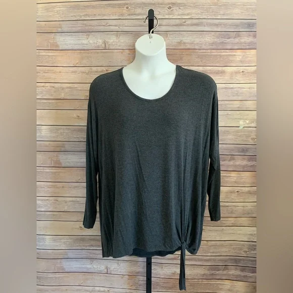 Torrid - Size 2 - Picture 4 of 13